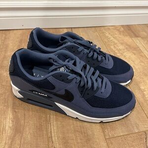 Nike Air Max 90